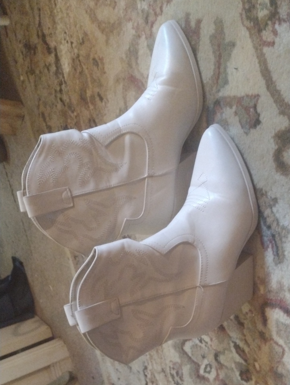 Cowboy Boots Cream Color Size 9 $40